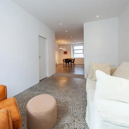 Stunning And Modern 2 Bedroom In Stoneybatter *